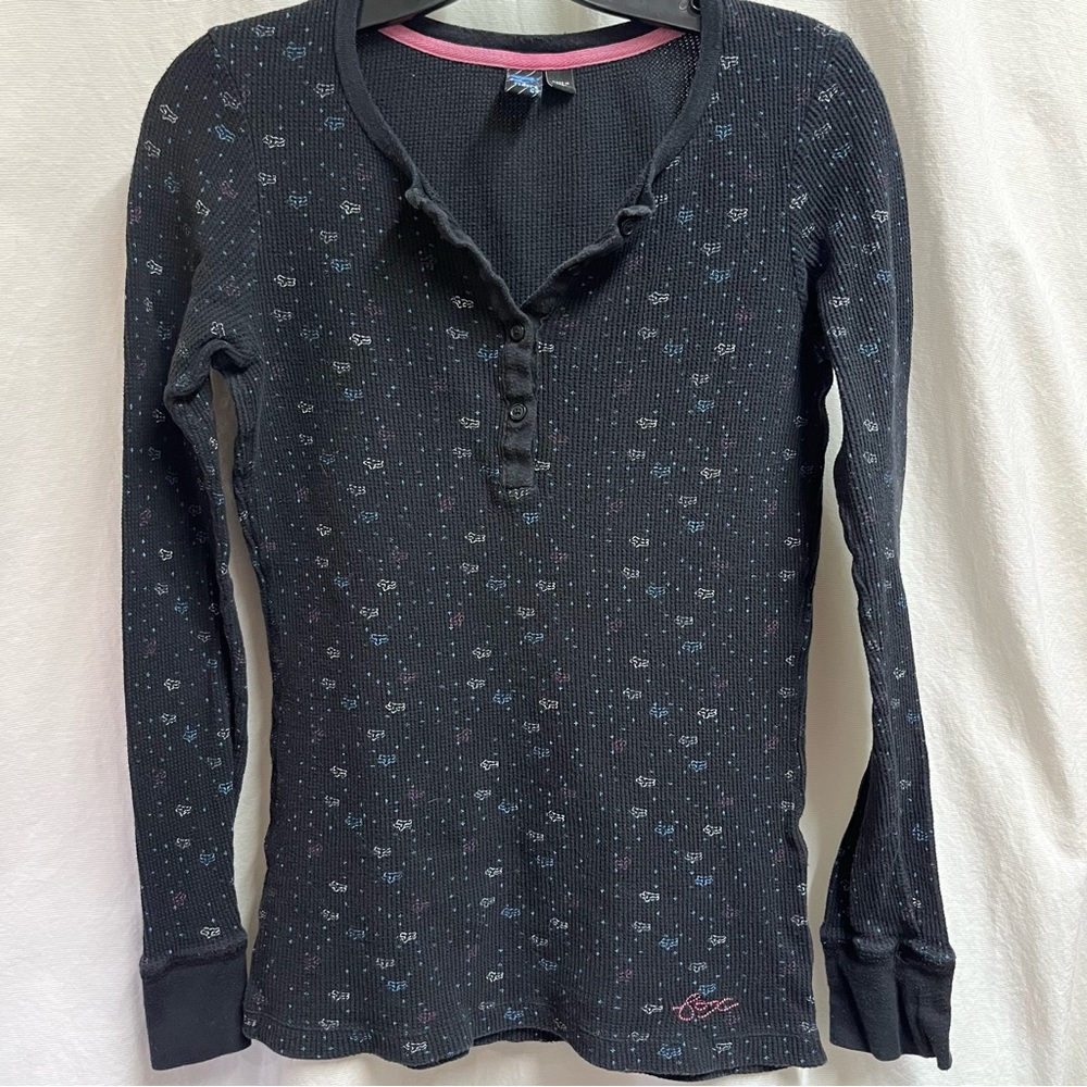 Fox Riders Co Black Waffle Henley Logo Graphic Womens Large
